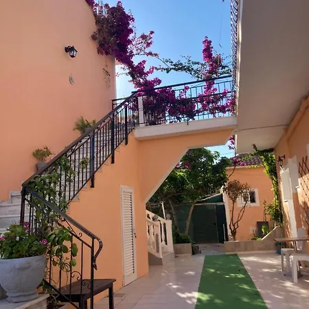 Two Brothers Zakynthos Τσιλιβί