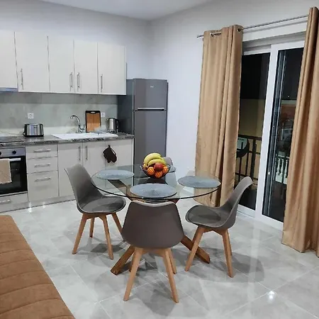 Two Brothers Zakynthos Τσιλιβί