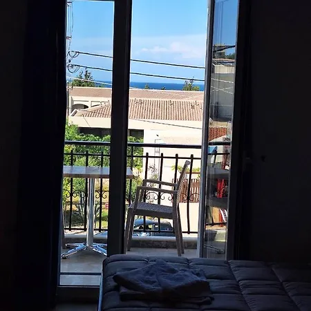 Two Brothers Zakynthos Τσιλιβί